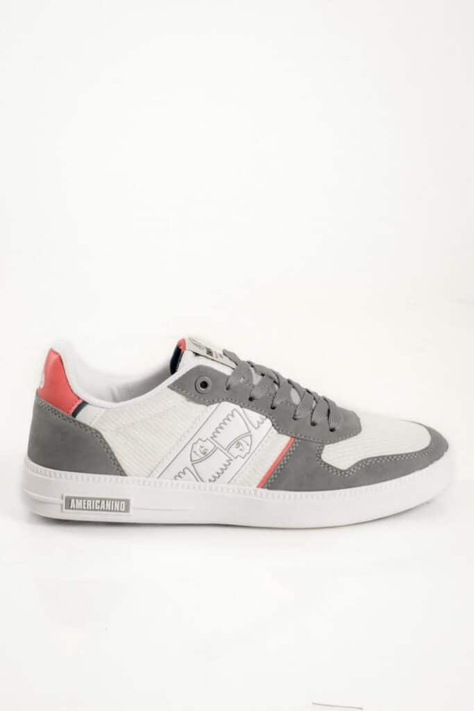 Λευκά sneakers Americanino AMM514X30 με γκρι λεπτομέρειες — πλάγια όψη