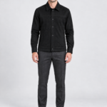 Frank Tailor FA6603 — Μαύρο — Ολόσωμη μπροστινή όψη σε μοντέλο – ψηφιακή απεικόνιση