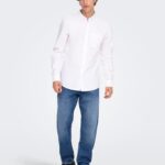 ONSEDGE STRAIGHT JEAN, Medium Blue Denim — Ολόσωμη μπροστινή όψη σε μοντέλο