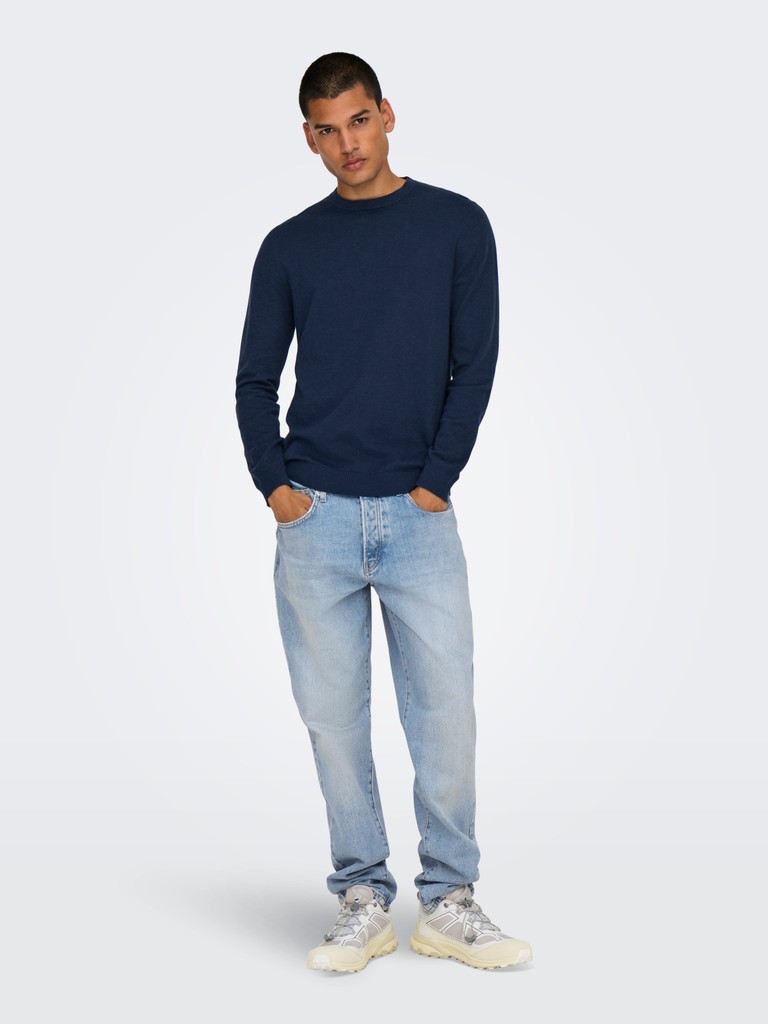 ONSYOKE TAPERED JEAN, Light Blue Denim — Ολόσωμη μπροστινή όψη σε μοντέλο