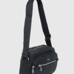 David Jones CM7030-1 τσάντα χιαστί σε μαύρο — πλάγια μπροστινή όψη