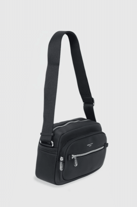 David Jones CM7030-1 τσάντα χιαστί σε μαύρο — πλάγια μπροστινή όψη